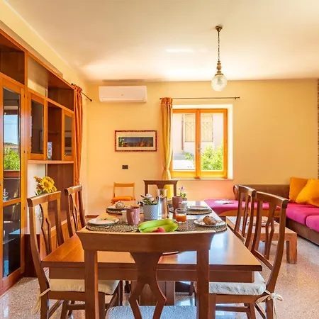 Comfort And Relax Steps From The Beach, Wi-fi & Ac Apartman Santa Maria Navarrese