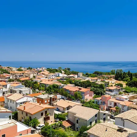 Comfort And Relax Steps From The Beach, Wi-fi & Ac *