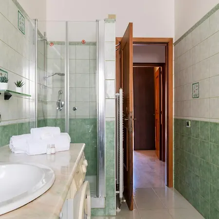 Comfort And Relax Steps From The Beach, Wi-fi & Ac Apartman Santa Maria Navarrese